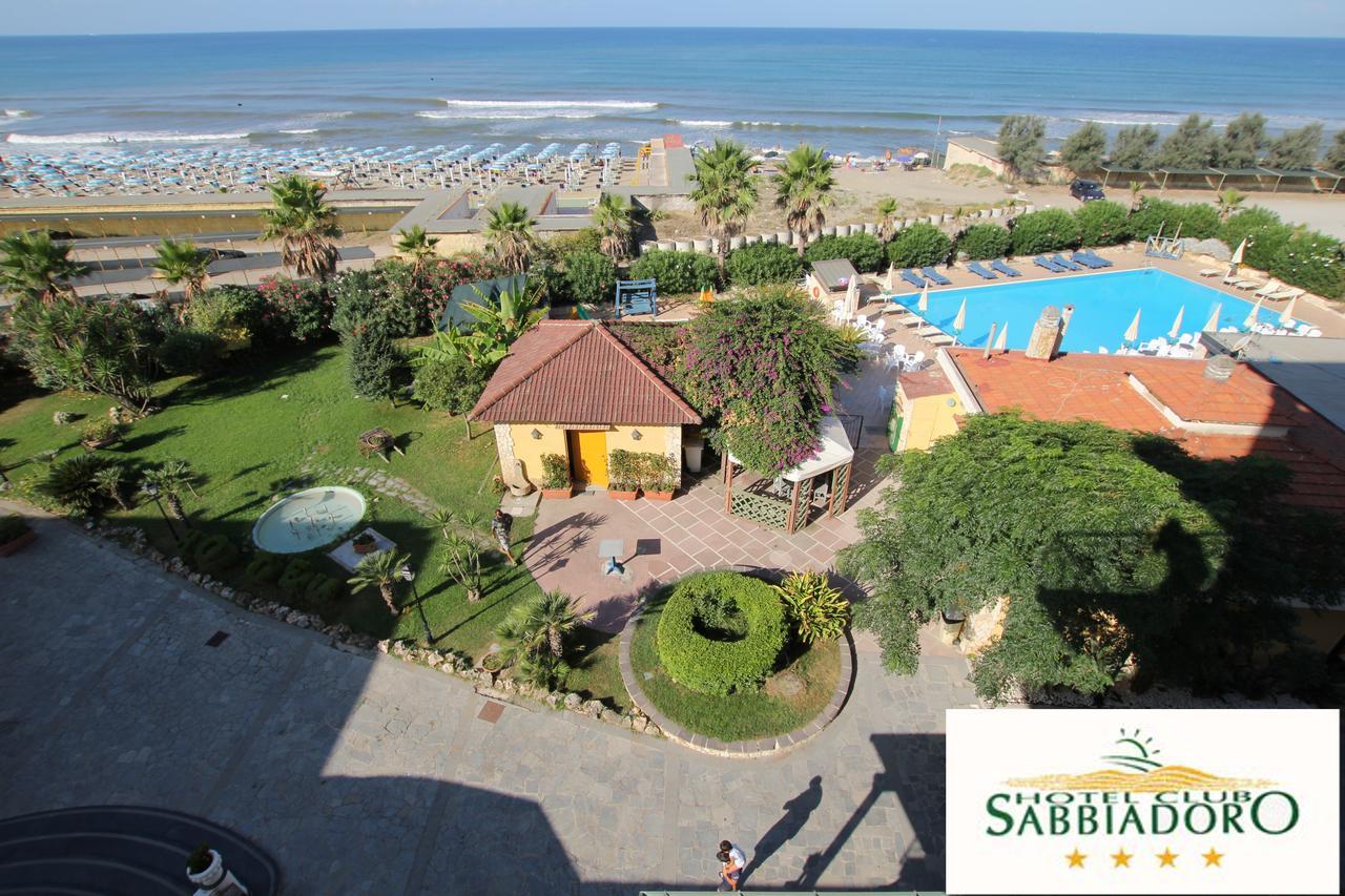 Hotel Club Sabbiadoro Battipaglia Exterior foto